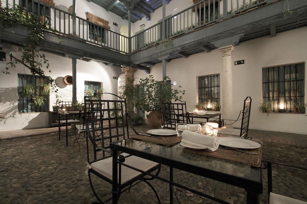 Hospes Las Casas Del Rey De Baeza, A Member Of Design Hotels Sevilla Bagian luar foto